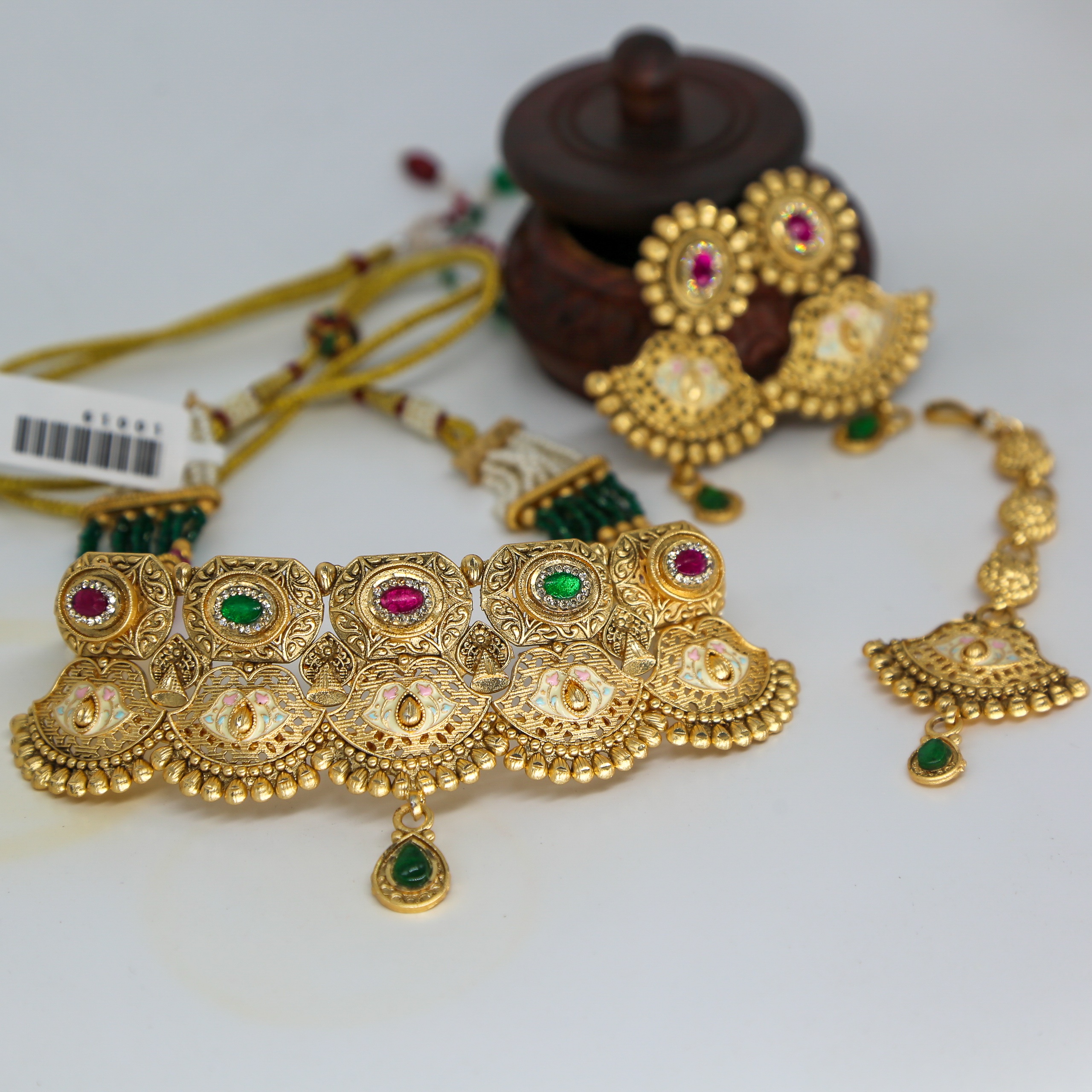 Traditional Gold-Plated Temple Design Earrings & Maang Tikka Set - Image 4