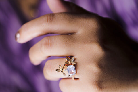 THE ELEGANT MAJESTY - GOLDEN CUBIC ZIRCONIA RING