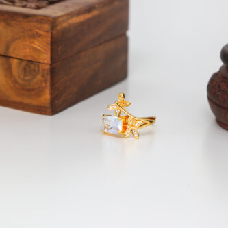 Daffodil Spinner Ring - Gold - Image 3