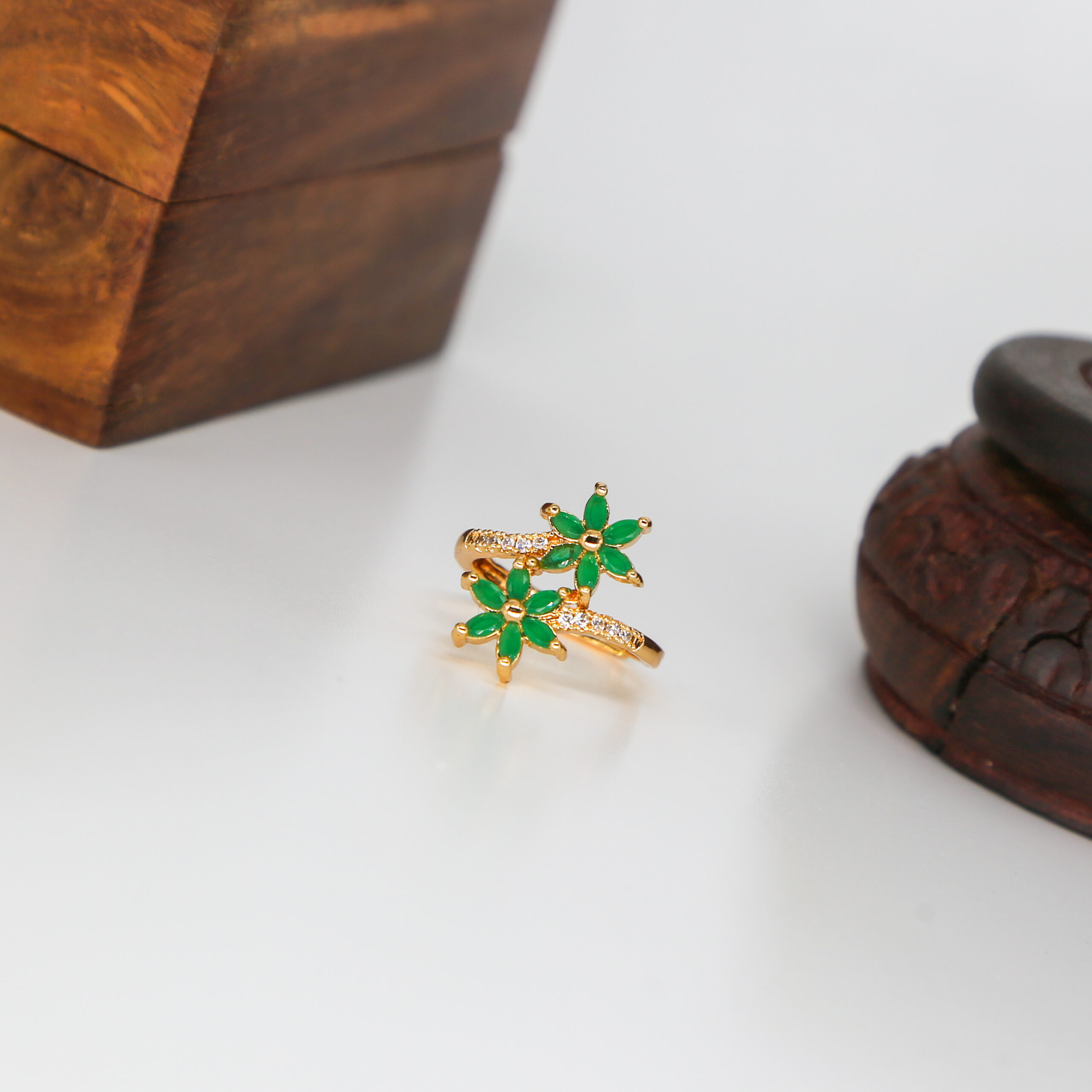 Gold Flower Shape Green Stone Ring - Image 2