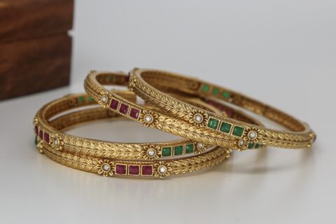 Antique Gold Stone Elegant Bangle Set For Women