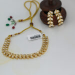 Elegant Polki Kundan Leaf Necklace Set with Drop Earrings - Image 3
