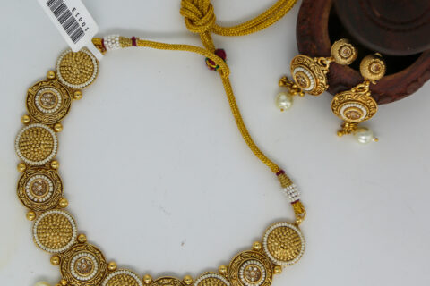 Traditional Antique Gold Coin Necklace Set with Pearl Drops