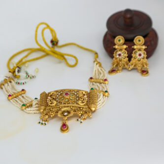 South Indian Temple Pendant Necklace Set with Pearl Strings - Image 3